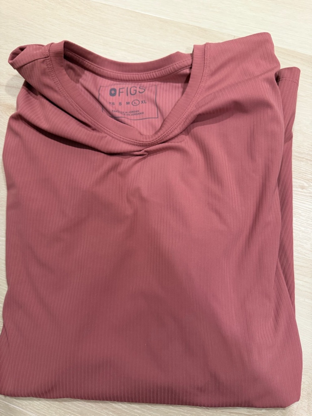 FIGS Short-Sleeve Ribbed Tee in Dusty Rose